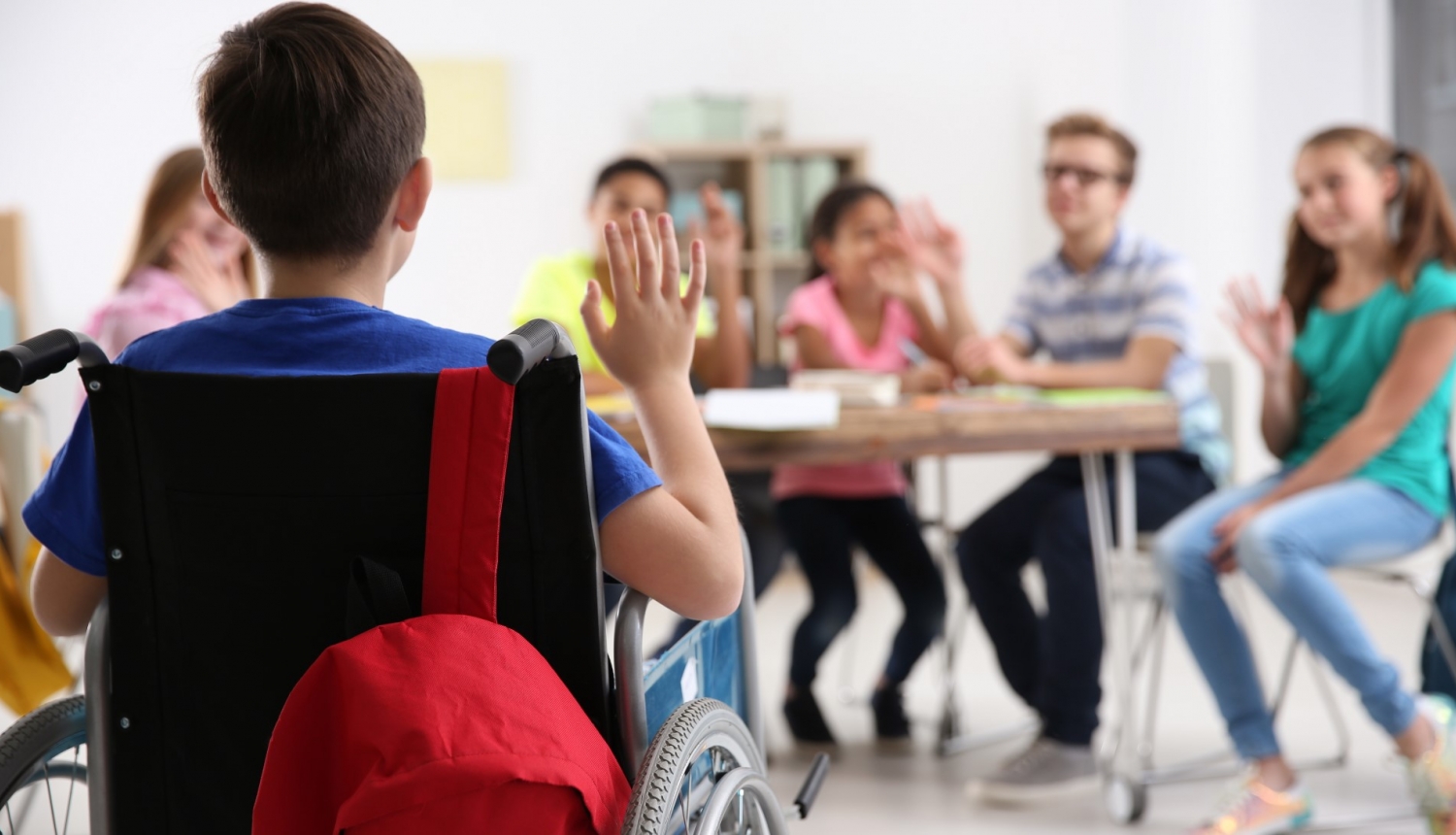 skolens ratinkresla iebrauc klase pie skolasbiedriem