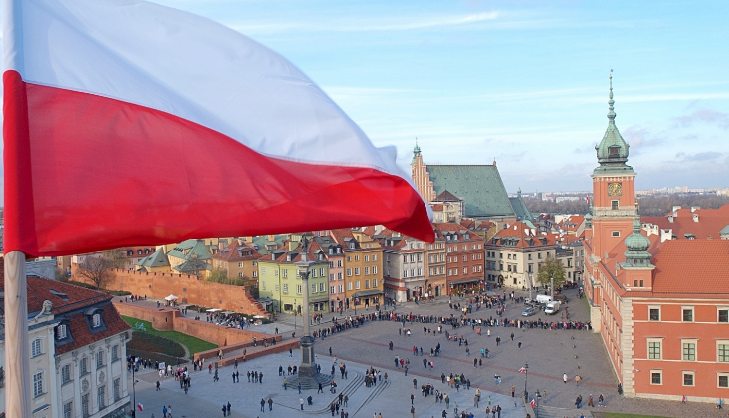 Polijas karogs pilsēta skats