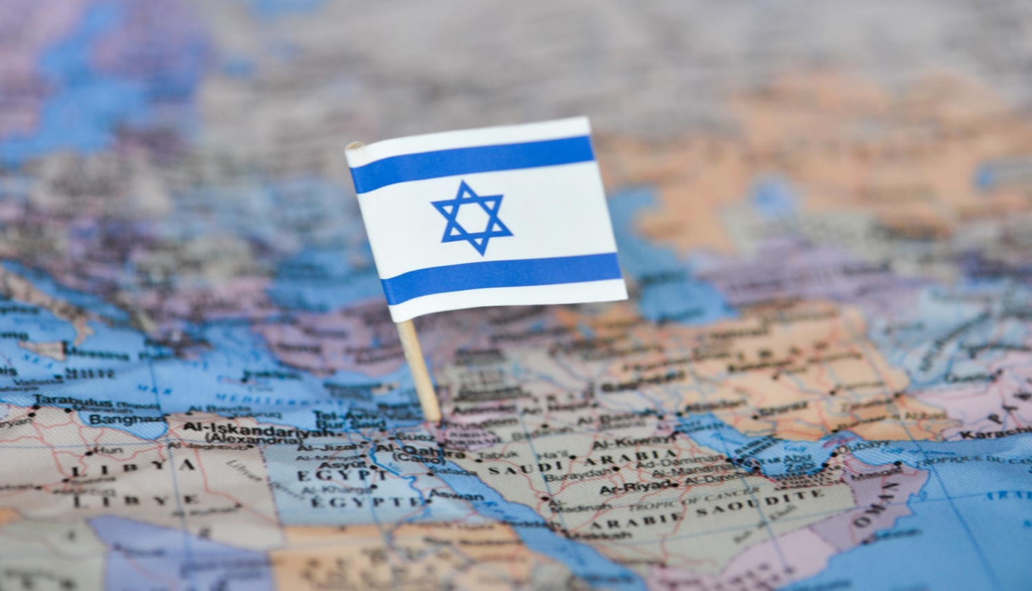 Izraelas karogs uz kartes